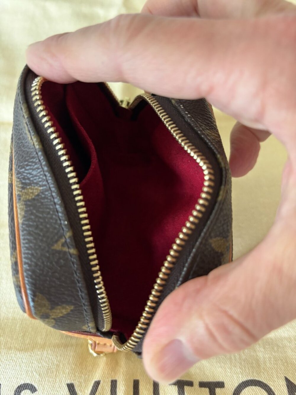 Louis Vuitton Trousse Wapity Pouch - Picture 5 of 9